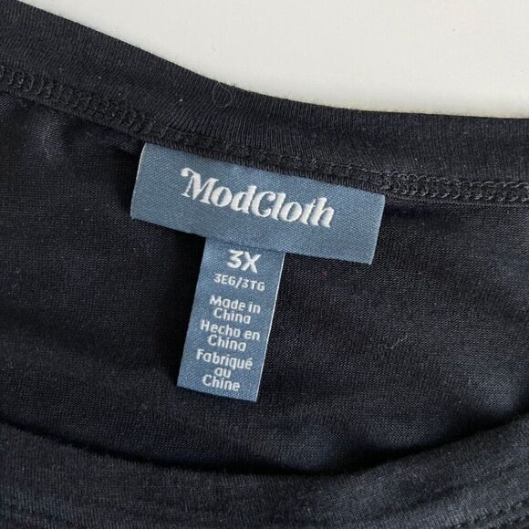 ModCloth A Twist of Fun Knit Soft Breezy Lightweight Black Top, 3X - Picture 5 of 6